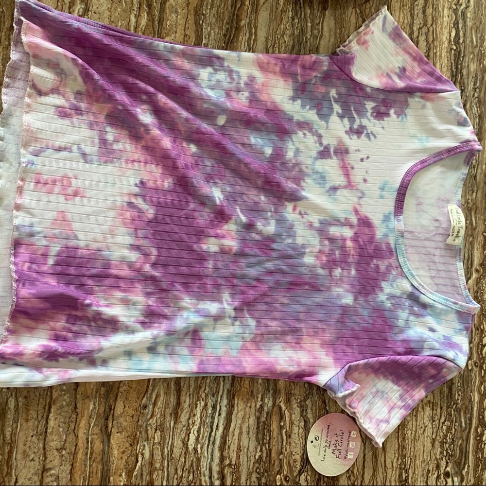 Nice tie die shirt fits small and medium
